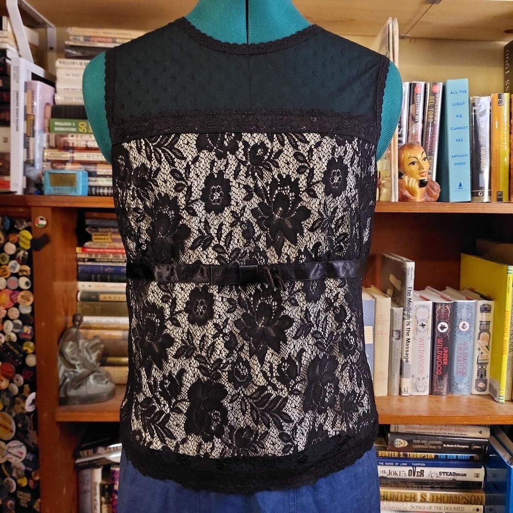 New York & Company Y2K Black Lace Babydoll Top Bow Detail Sleeveless Small USA